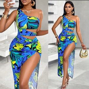 One-Shoulder Tropical Print Maxi Skirt Set — Blue & Green